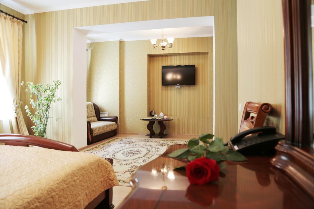 Evropeyskiy Kiev Habitación foto